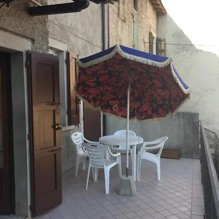 Il Cortiletto Apartment *