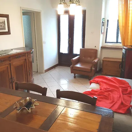 Il Cortiletto Apartment *
